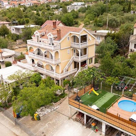 Apartments Milic - One Bedroom Apartment With Sea View And Terrace Gornji Karin Exterior foto