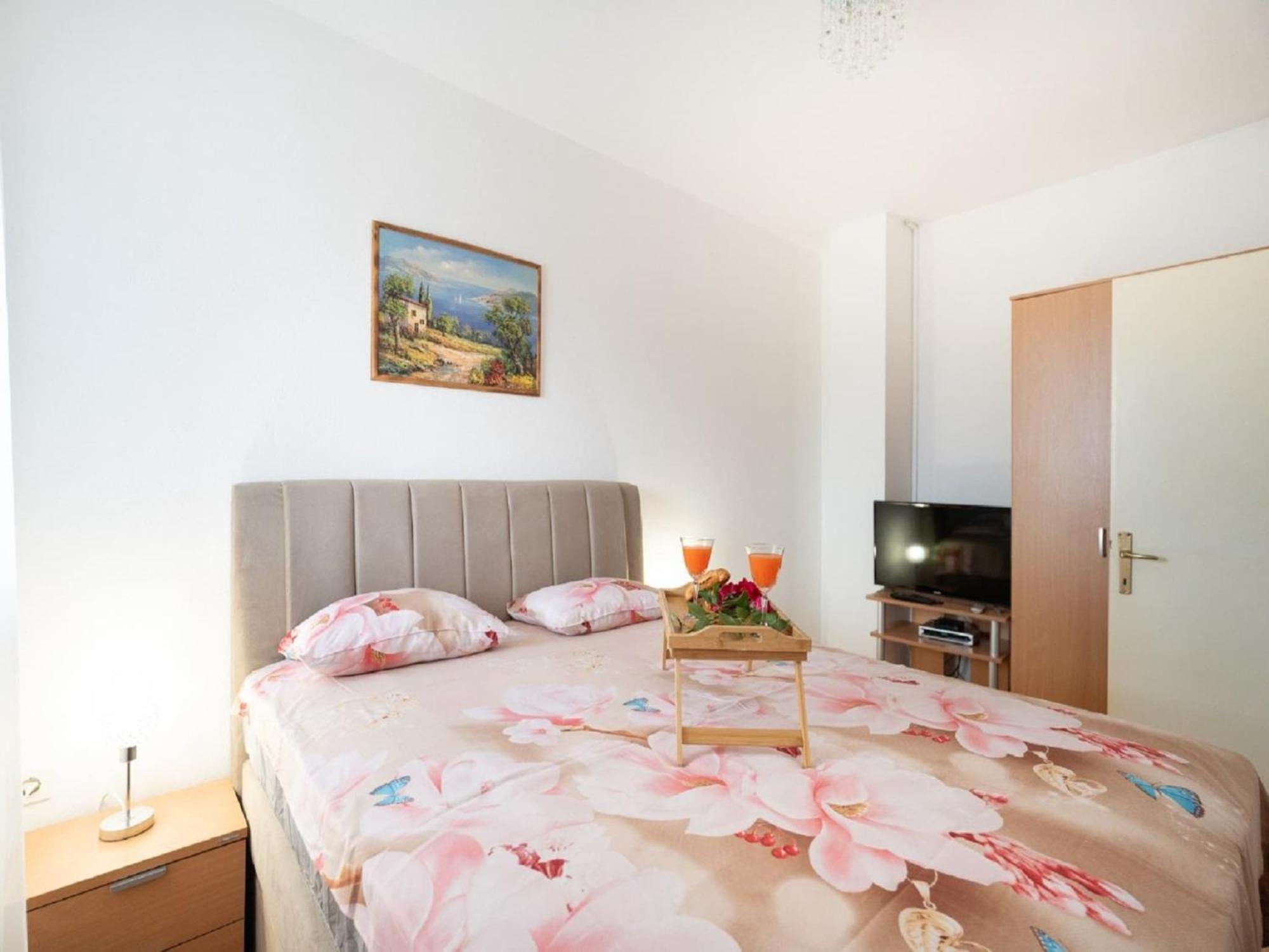 Apartments Milic - One Bedroom Apartment With Sea View And Terrace Gornji Karin Exterior foto