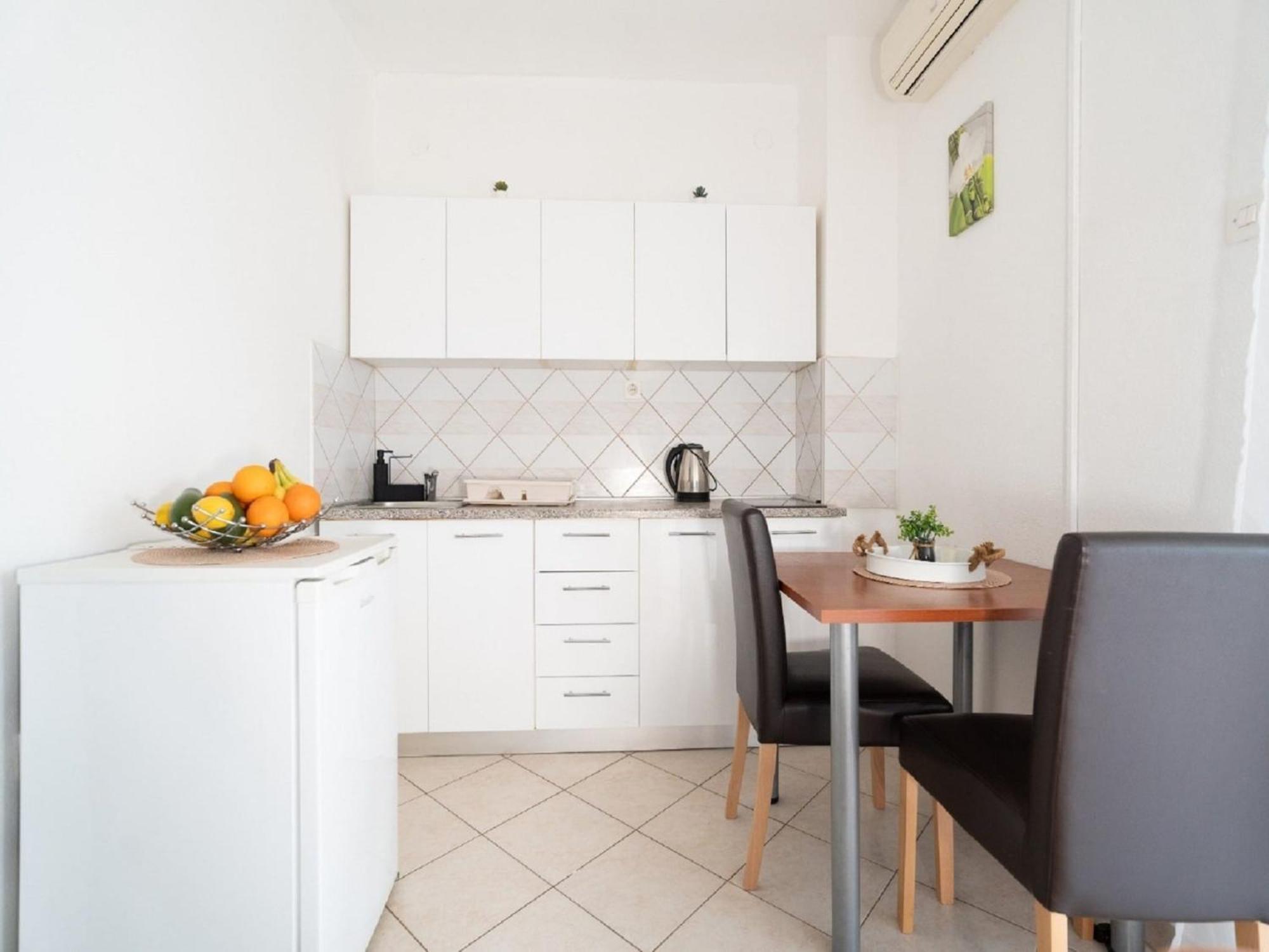 Apartments Milic - One Bedroom Apartment With Sea View And Terrace Gornji Karin Exterior foto